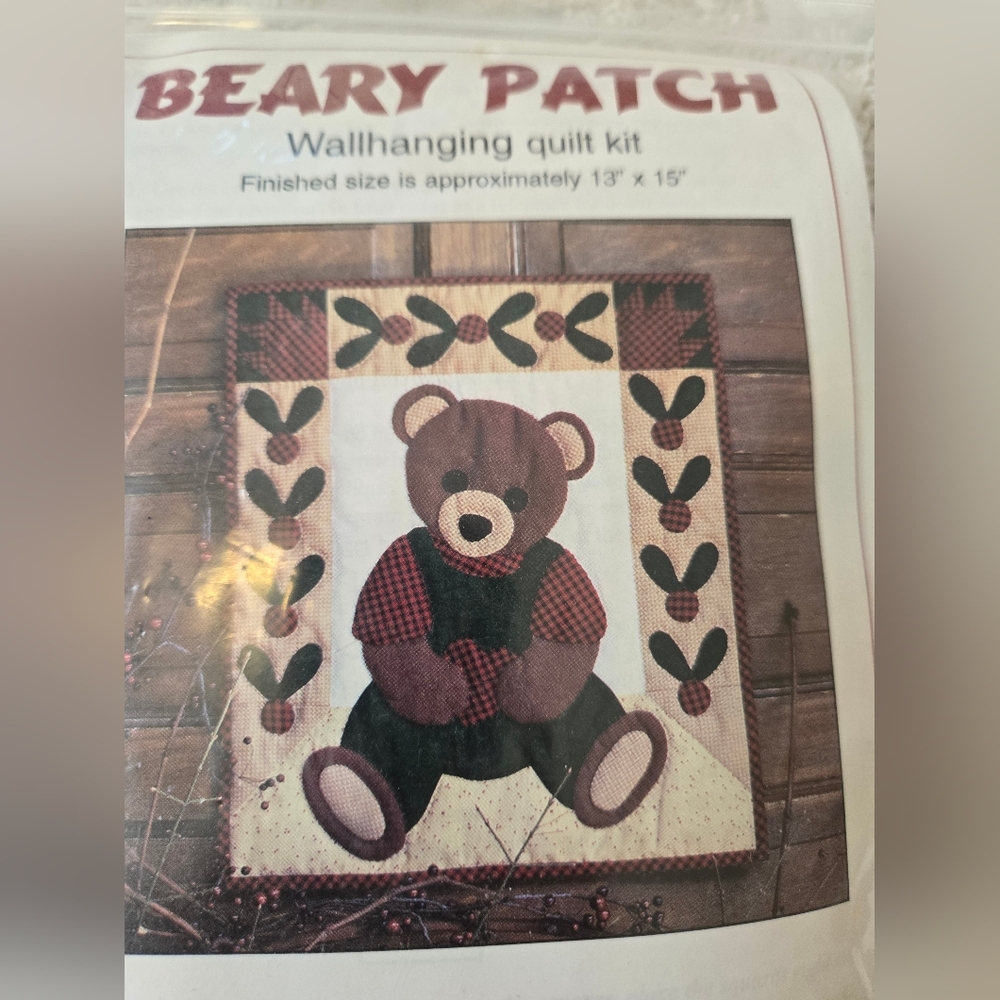 Wallhanging Quilt Kit Beary Patch Winter Bear 13×15 Complete Kit NOS NIP - Picture 4 of 5